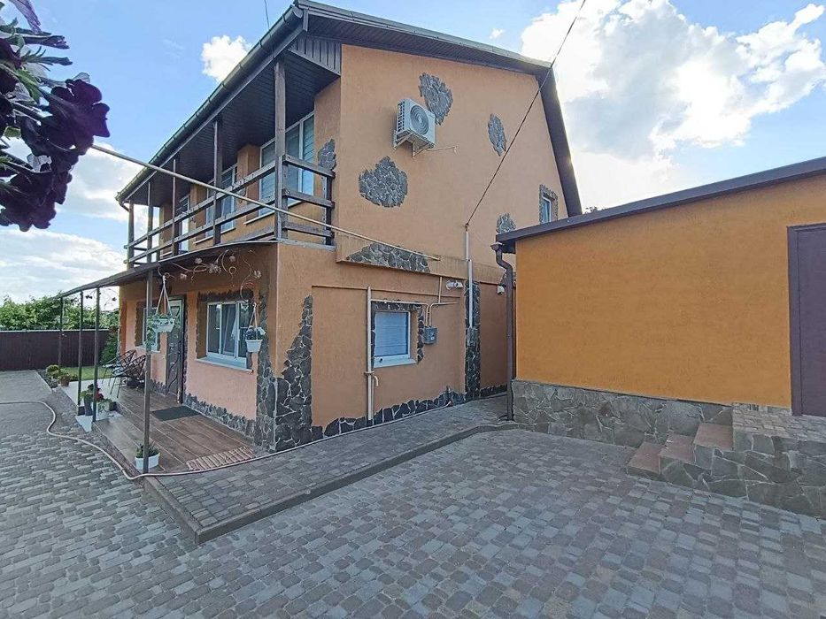 Продаж будинка в с. Матюші