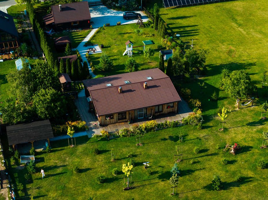 Leśny Zakątek Uroczysko -Tiny House , noclegi , sauna i balia , basen