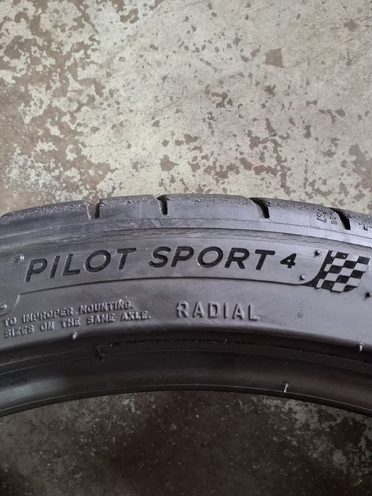 Pneus 205/40zr18 Michelin Pilot Sport 4 com 80% piso