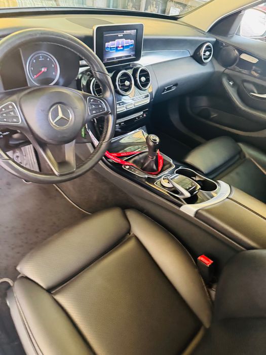 Mercedes-Benz C 180 — fotografia 10