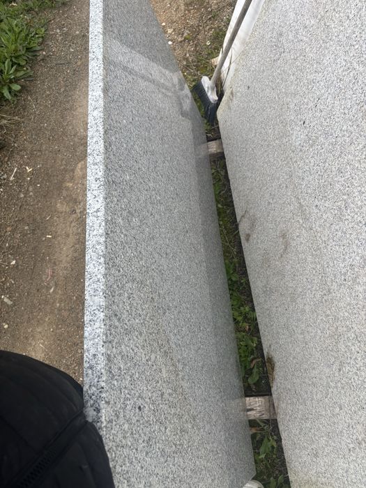 Vendo tampo para mesa em granito pedras salgadas