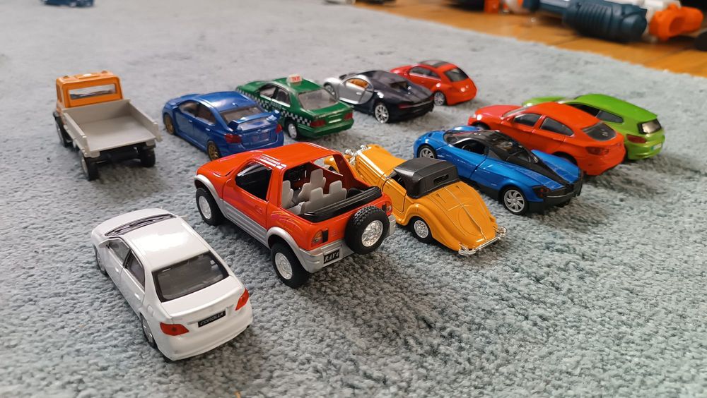 Zestaw 10 samochodów