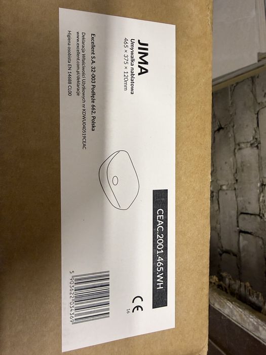 Wyposażenie łazienki, umywalka, kran, lustra, deska sedesowa, listwy do odpływu liniowego itp.