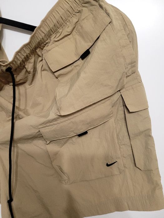 Шорти NIKE Sportswear Tech Woven нові original