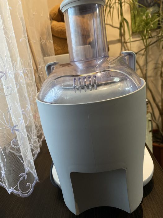 Соковижималка,майже не користувались