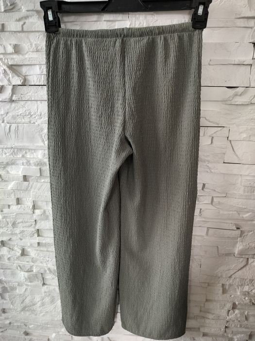 Spodnie letnie nowe 140