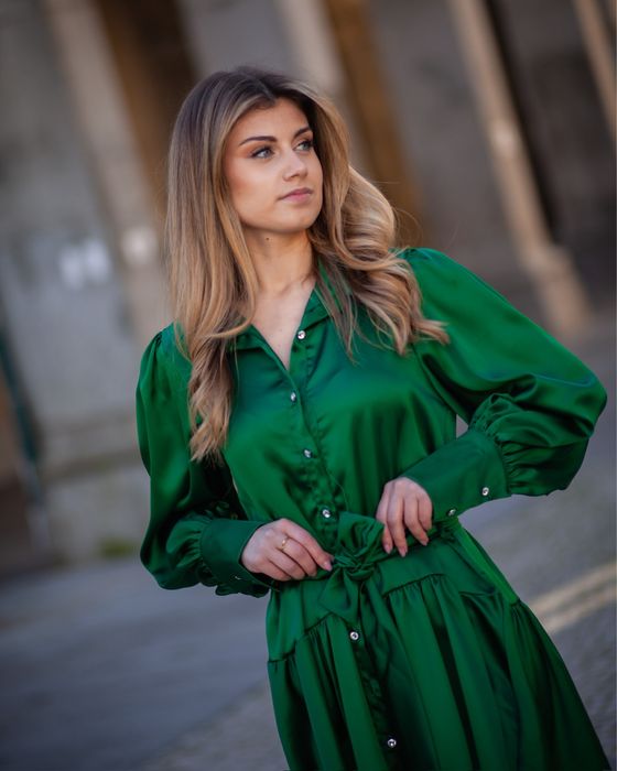 Vendo lote de roupa variada 100 peças