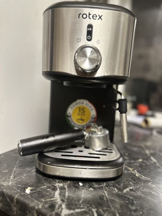 Продам кофемашину   ROTEX RCM650-S Good