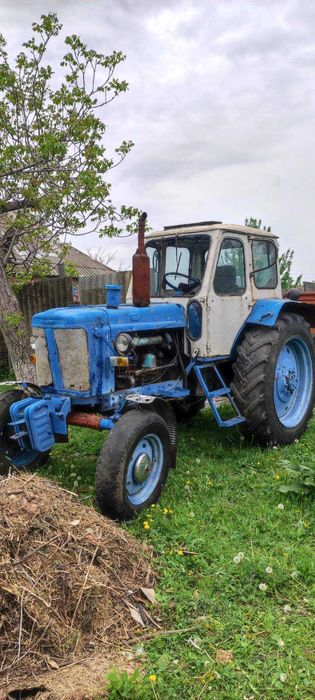 Трактор ЮМЗ 6.  .