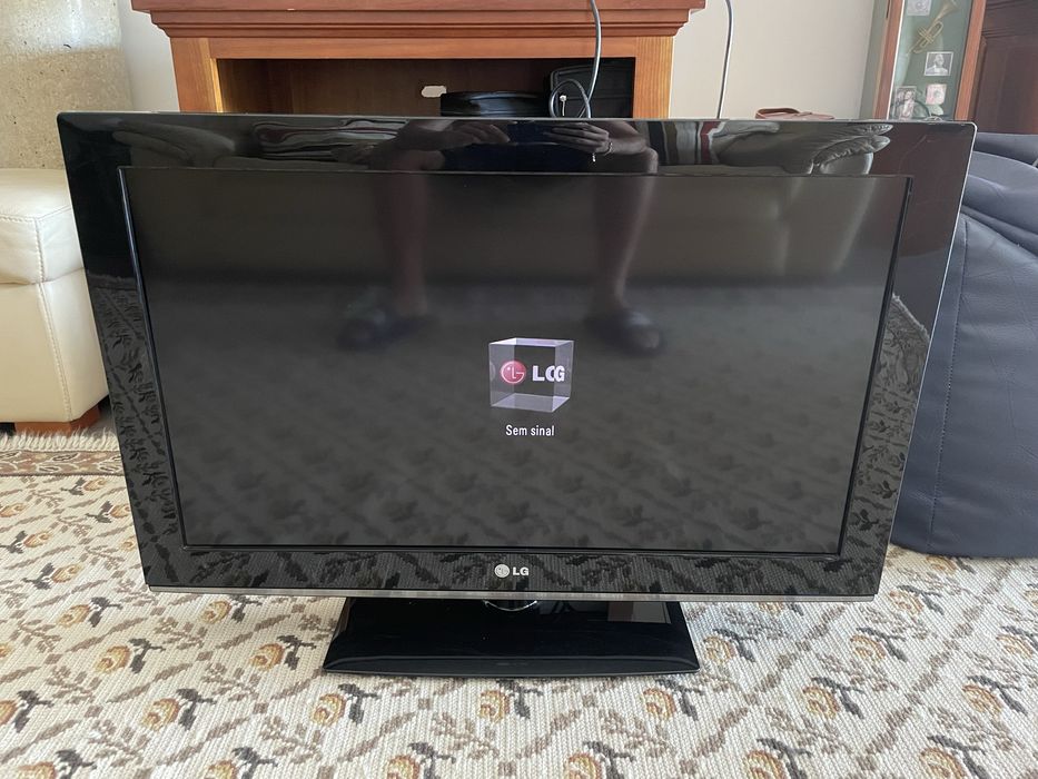 TV LG - Modelo 3LK330