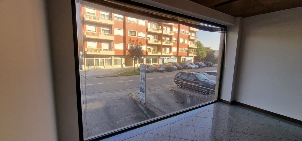 Escritórios no Centro de Vila Verde — Com Potencial para Habitação