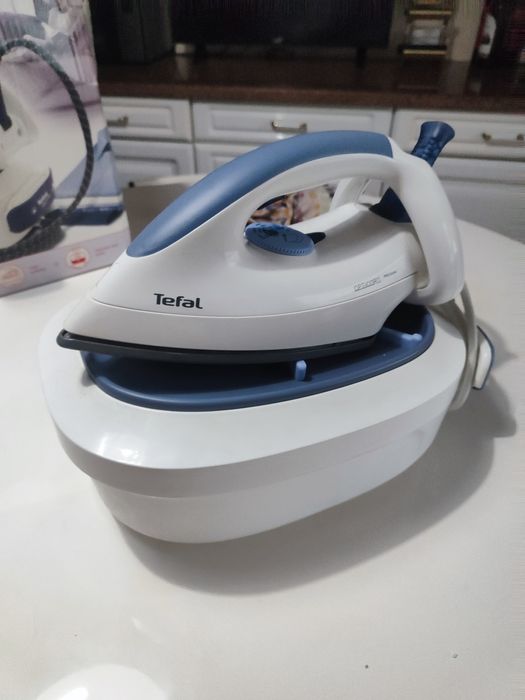 Ferro de engomar com caldeira