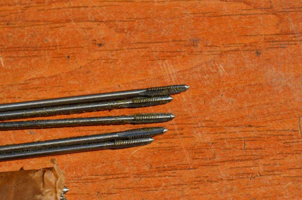 Набор метчиков М3х0,5мм(5шт), Р6М5(СССР)