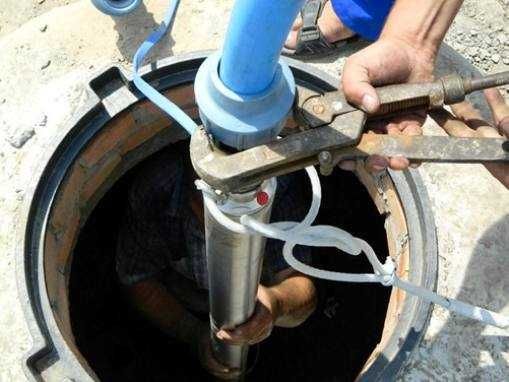 Ремонт скважин з водою / Ремонт насосів / Заміна автоматики свердловин