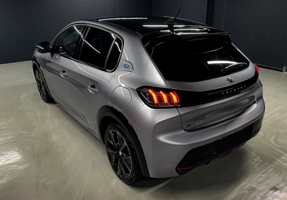 Peugeot E-208 GT 2023