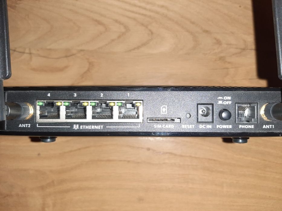 Router na kartę sim ZyXel LTE3311-Q222