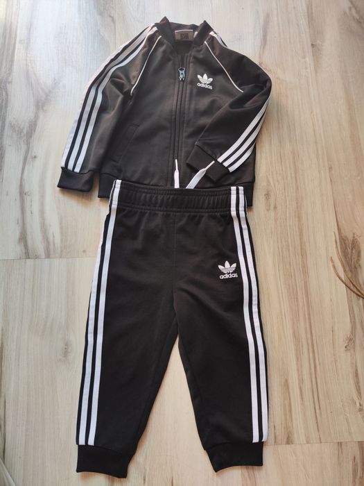 Dres dziecięcy Adidas