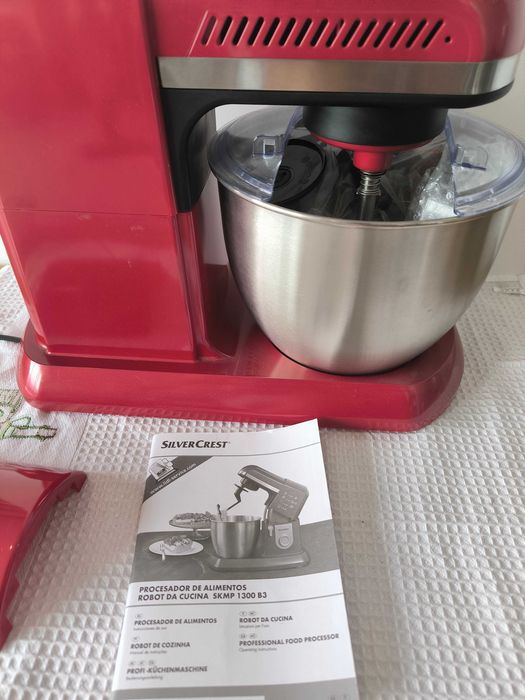 Robot de Cozinha / Processador de Alimentos SilverCrest (Modelo SKMP 1300 B3) - Vermelho