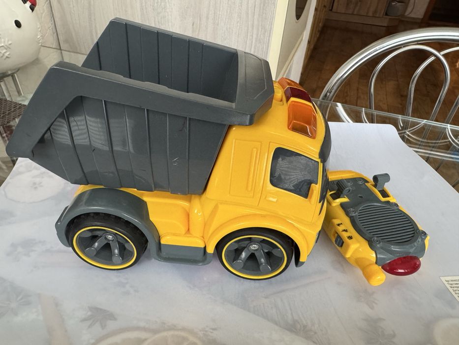 Машинка Самосвал Silverlit на радиоуправлении