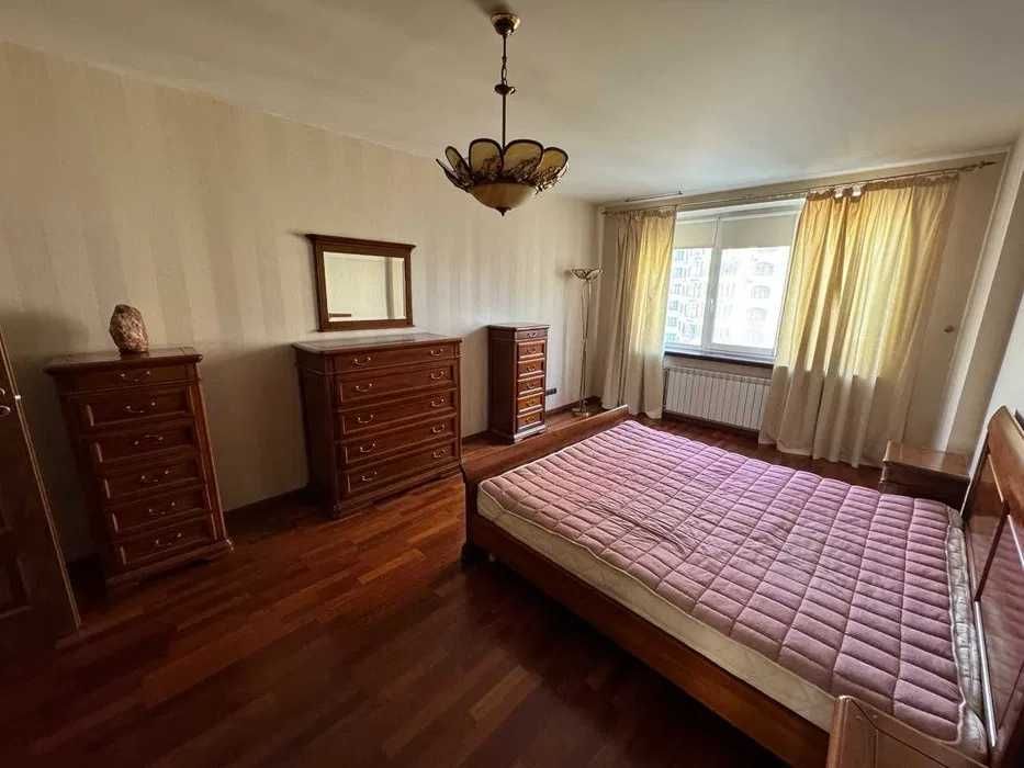 Оренда 3 кімнатної квартири ул. Вячеслава Черновола 20 Голосіївський район