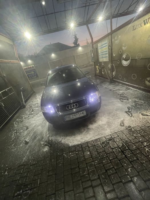 Ауди А6С5 2002.