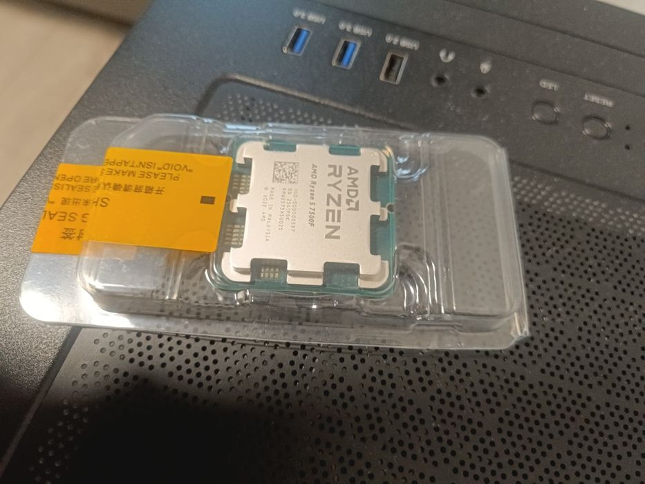 Ryzen 5 7500f процессор