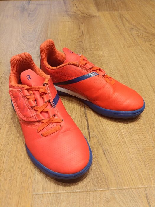 Buty piłkarskie turfy Kipsta rozm. 32