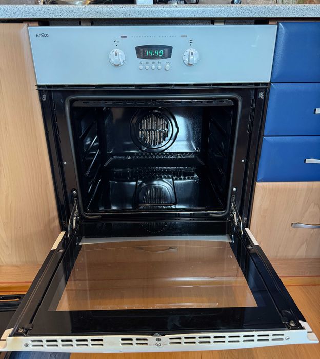 Piekarnik AMICA do zabudowy EB2.7TeYWL sprzedaję na części