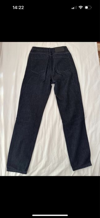 Czarne spodnie jeansowe wysoki stan Massimo Dutti