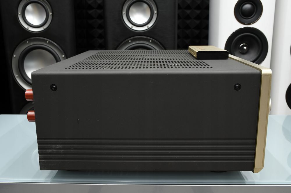 Zadbany wzmacniacz stereo Stereo Accuphase E-530 w świetnym stanie!