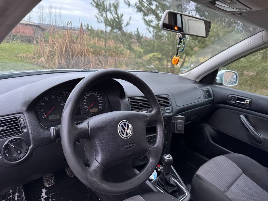 Гольф 4  1,6 бензин