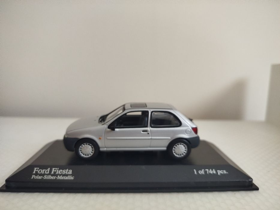 Miniatura Ford Fiesta 1/43 Nova