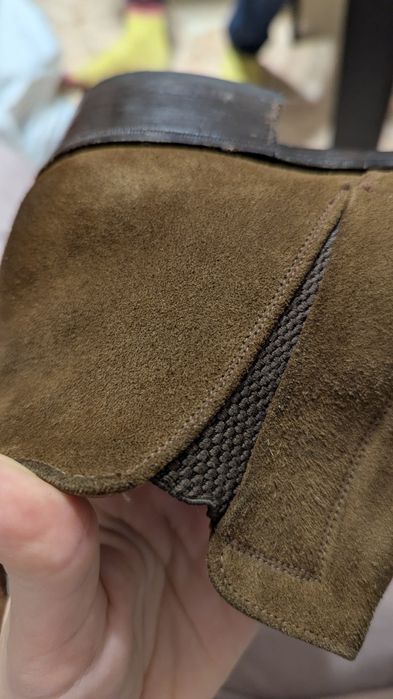 Замшеві чоботи Grenson