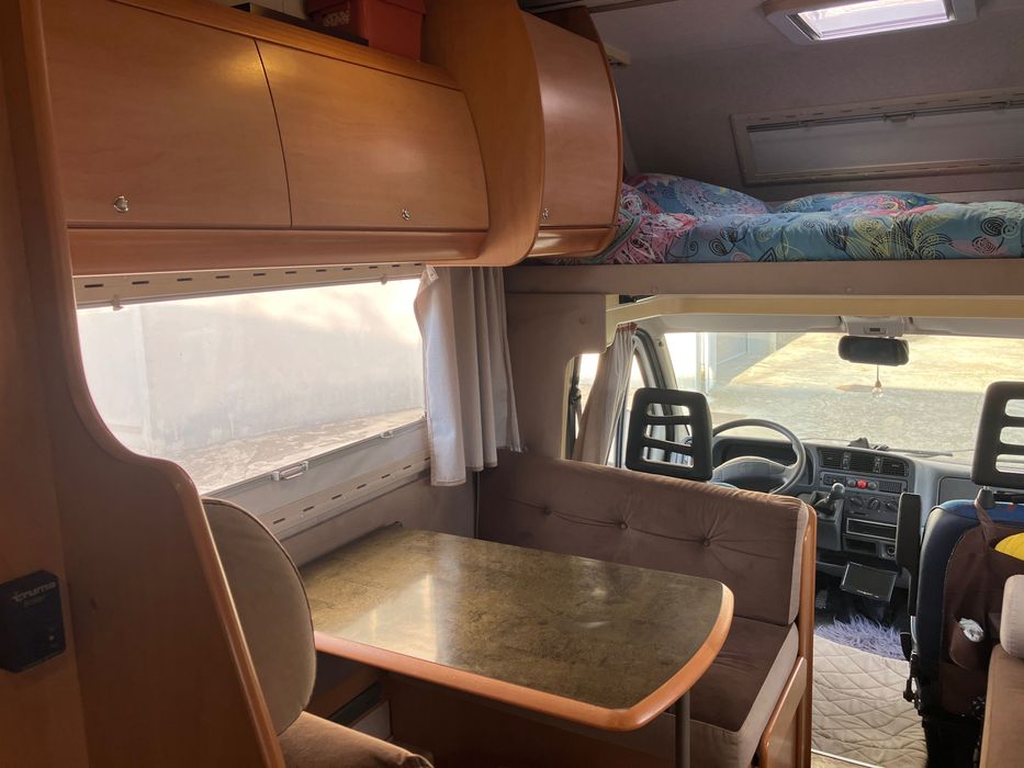 Autocaravana em excelente estado de conservação
