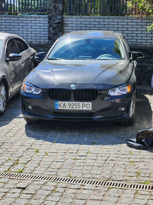 BMW 320i Xdrive 2014 рік