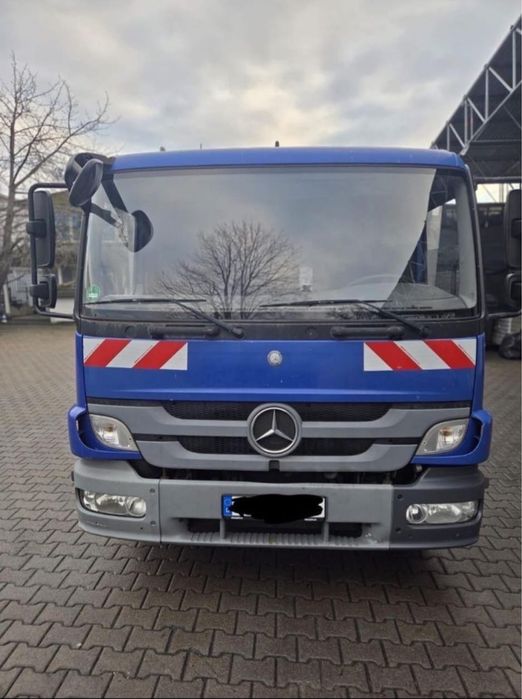Mercedes-Benz