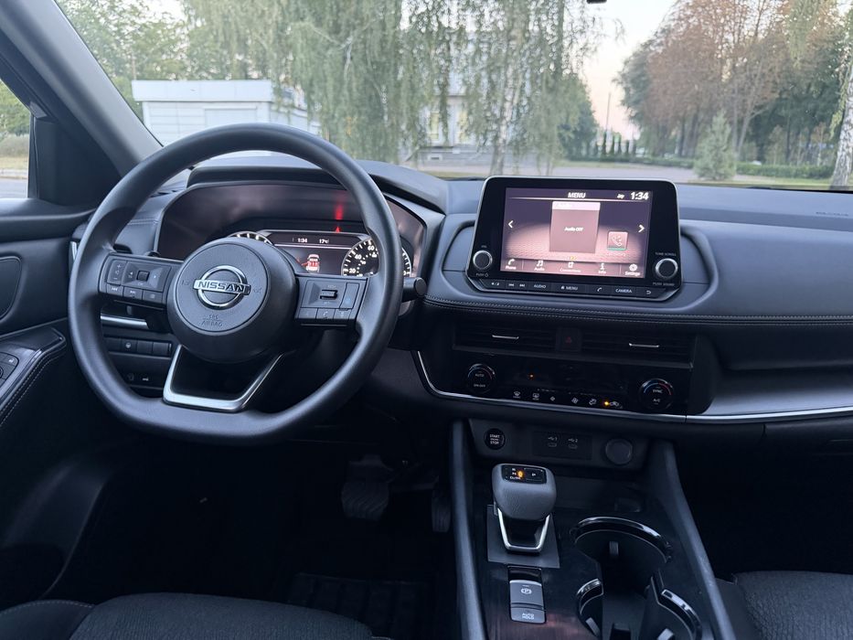 Продам Nissan Rogue T33 AWD