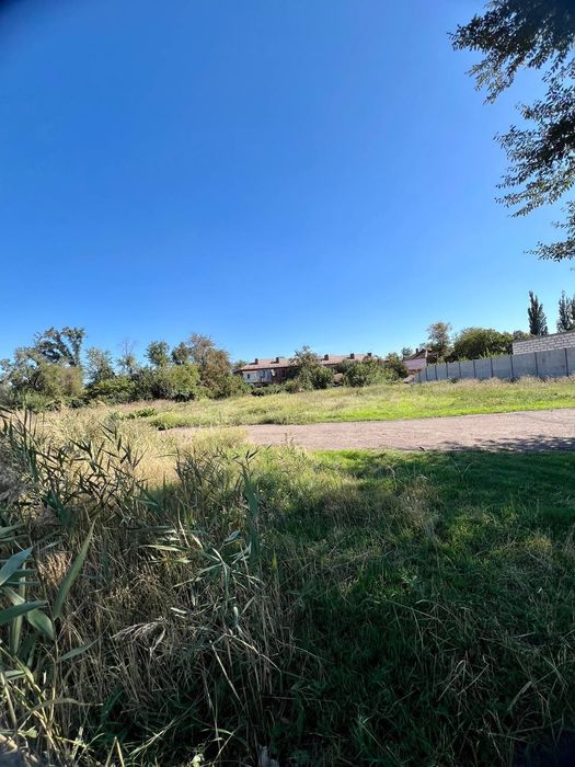 Продаж ділянки біля водойми по вул.Одеська