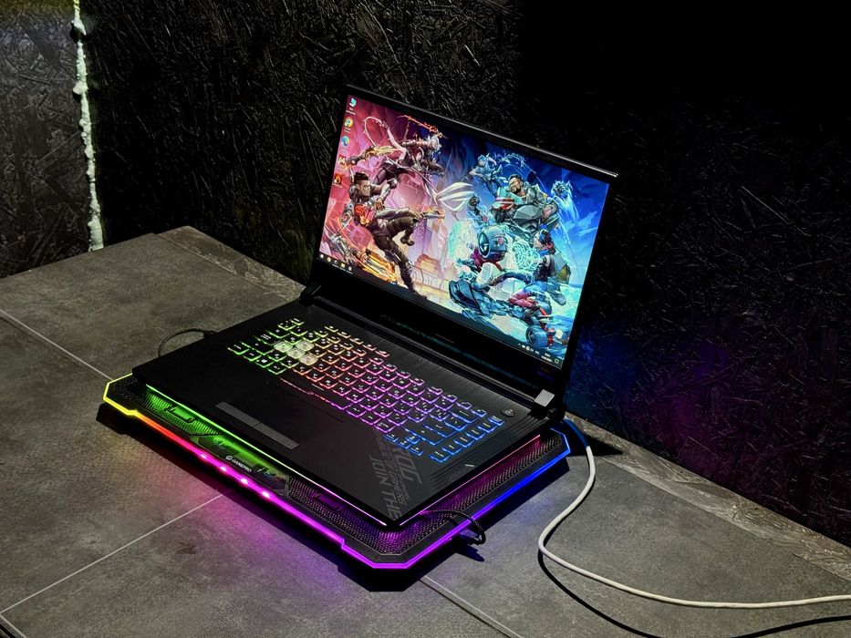 ASUS ROG RTX2070 8GB||i7-10750H|16/512|144Hz G-Sync