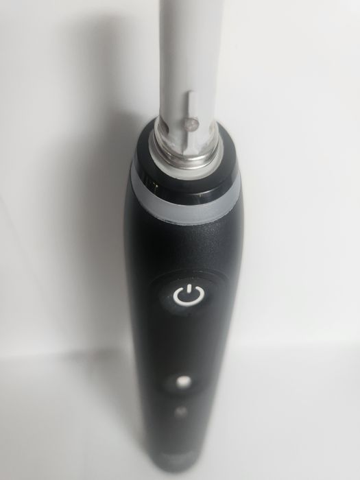 Szczoteczka oral b io series  8