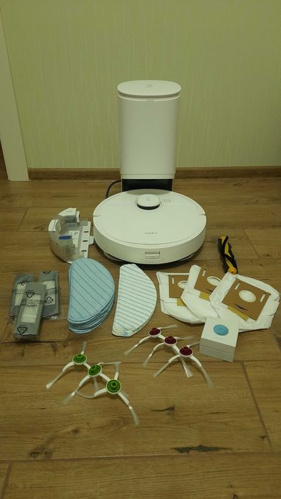Робот пилосос ECOVACS DEEBOT OZMO T9 PLUS (DLX13-54)