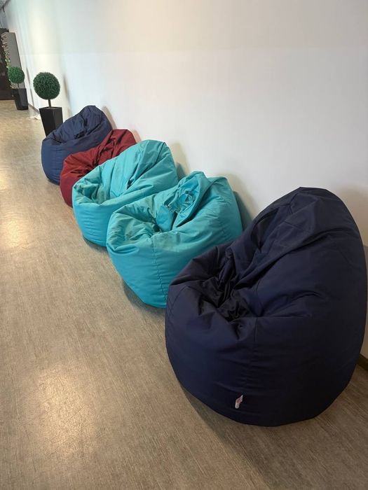 Пуфы стулья стеллажи для зоны отдыха или дома