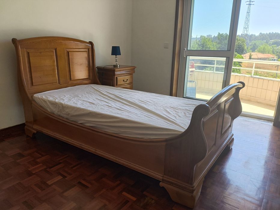 Arrendamento Quarto com varanda em Valbom