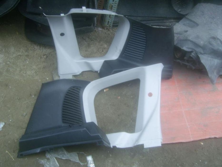 citron c3 picasso tapicerka tylna przy szybie