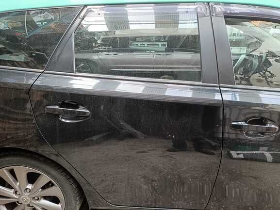 Porta trás direita TOYOTA Auris Touring Sports (_E18_)