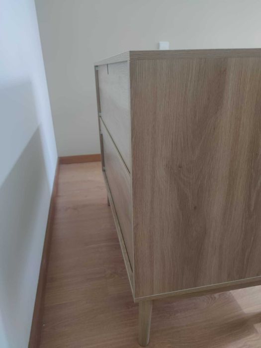 Cómoda 3 gavetas Beliani Lynwood