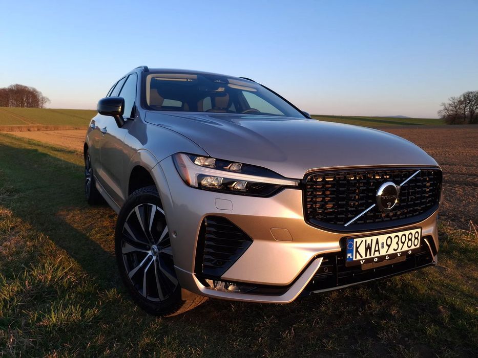 Volvo XC 60 Volvo XC60 B5 plus dark. Prywatnie.