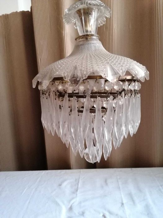 Candeeiro de teto antigo