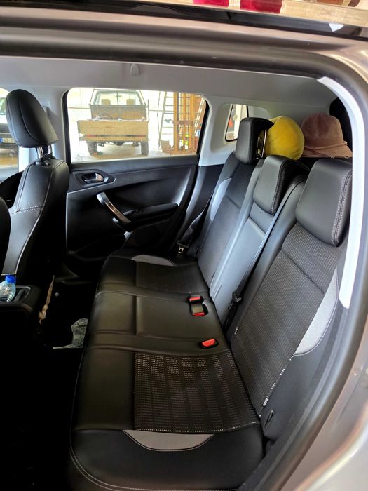 Peugeot 2008 — fotografia 8