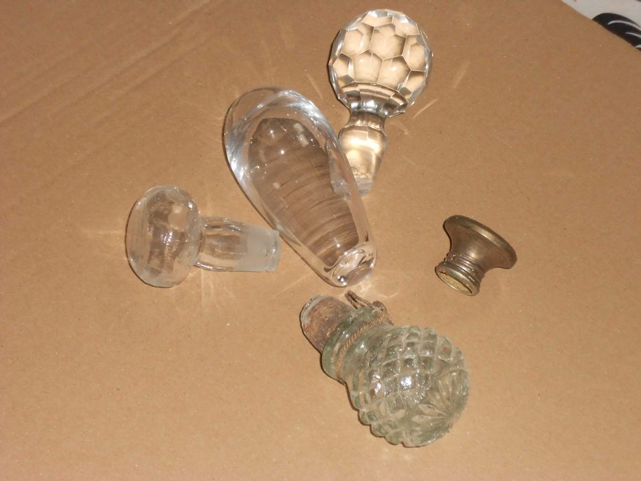 Tampas garrafas frascos vidro cristal antigos